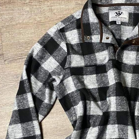 John Wayne Timeless Classic Est 1907 Pullover - Picture 5 of 6